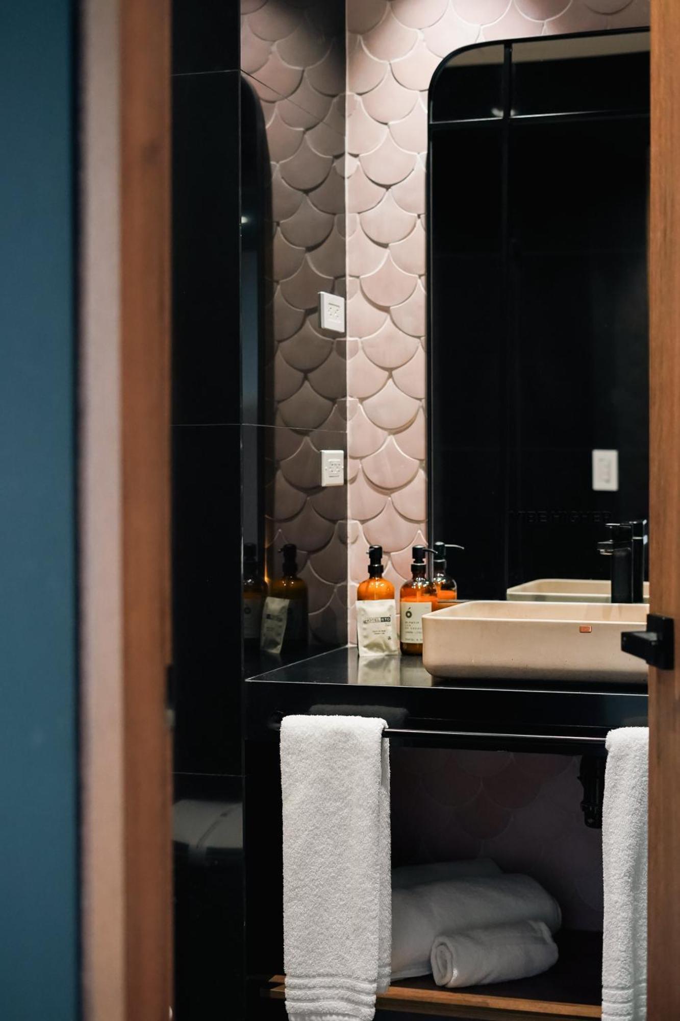 Hotel Sexto By Icono Armenia  Luaran gambar